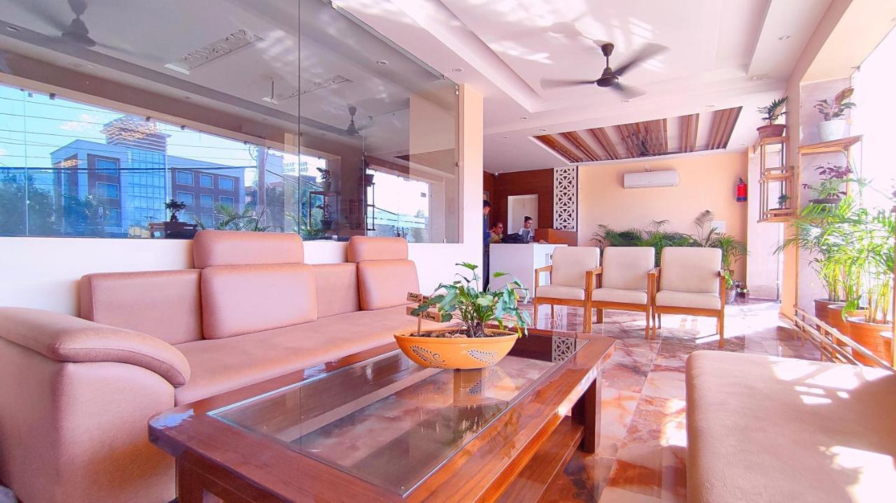 Spring Sky Haridwar By Shrigo Hotels エクステリア 写真